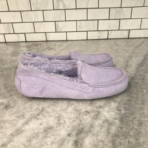 UGG Shoes Womens Size 10 Lavender Ansley Suede Shearling Moccasin Slippers Warm - Picture 1 of 8